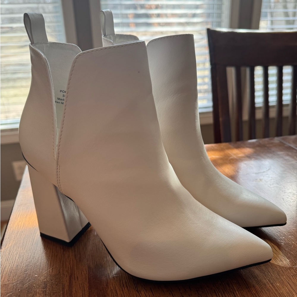 Journee Collection Neima Bootie :: 7.5